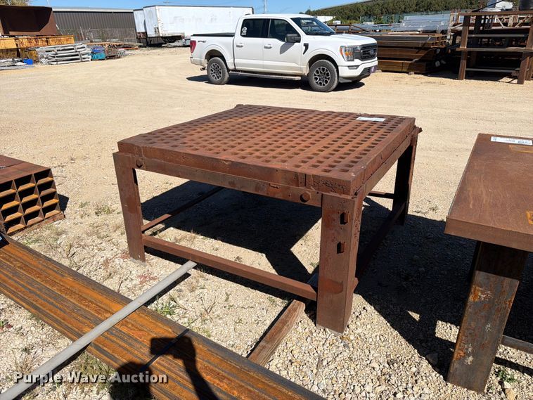 image for item DV2116 Fabrication table