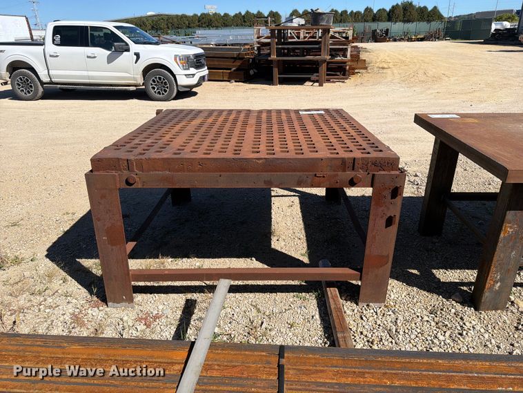 image for item DV2116 Fabrication table