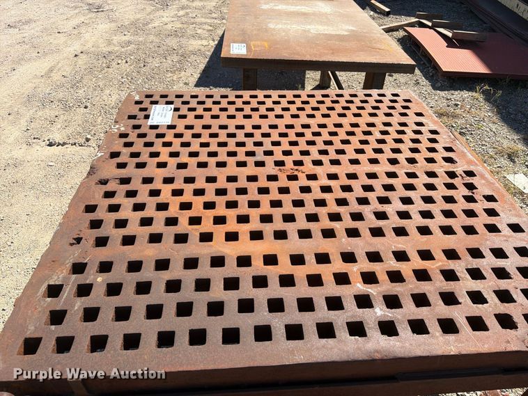 image for item DV2116 Fabrication table