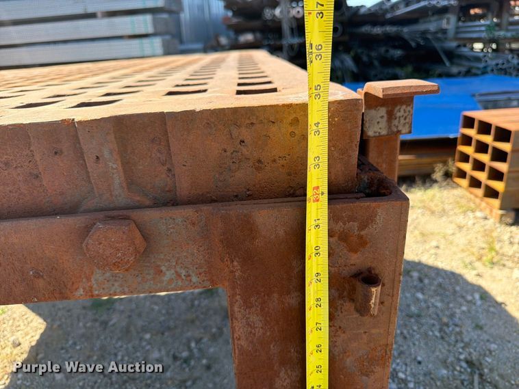 image for item DV2116 Fabrication table