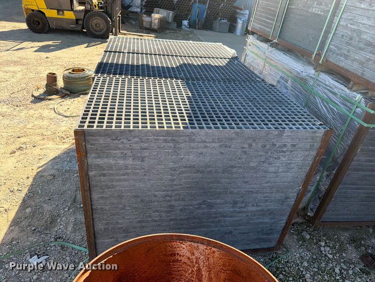 image for item DV2119 McNichols Fiberglass grating