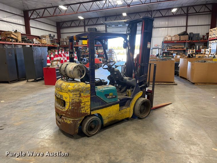 image for item DV2127 Komatsu FG25ST-12 forklift