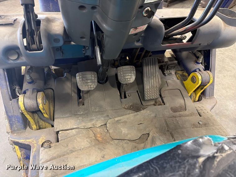 image for item DV2127 Komatsu FG25ST-12 forklift
