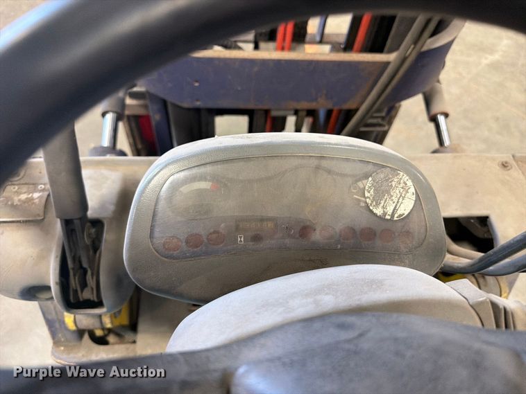image for item DV2127 Komatsu FG25ST-12 forklift