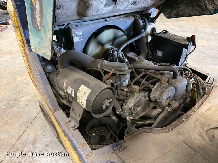 image for item DV2127 Komatsu FG25ST-12 forklift