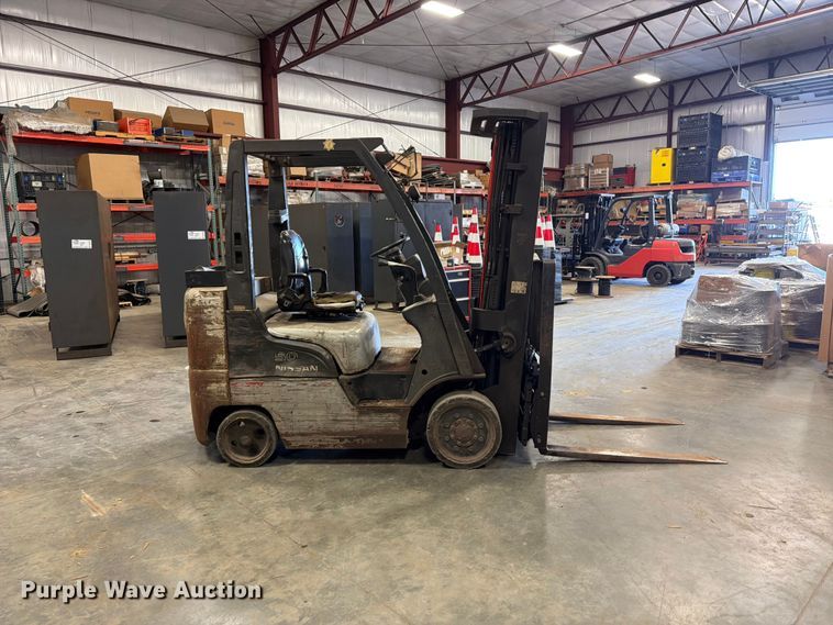 image for item DV2128 2004 Nissan MCPLO2A25JV forklift