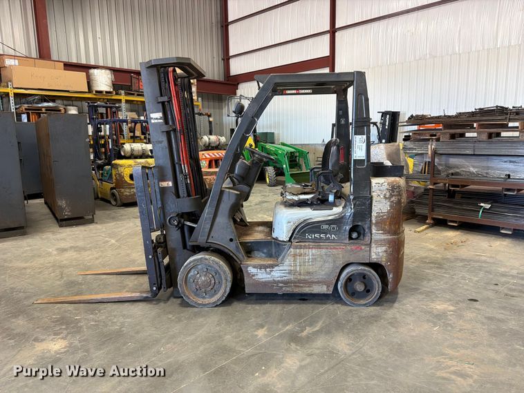 image for item DV2128 2004 Nissan MCPLO2A25JV forklift