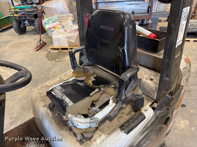 image for item DV2128 2004 Nissan MCPLO2A25JV forklift