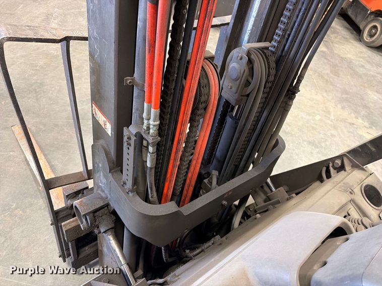 image for item DV2128 2004 Nissan MCPLO2A25JV forklift