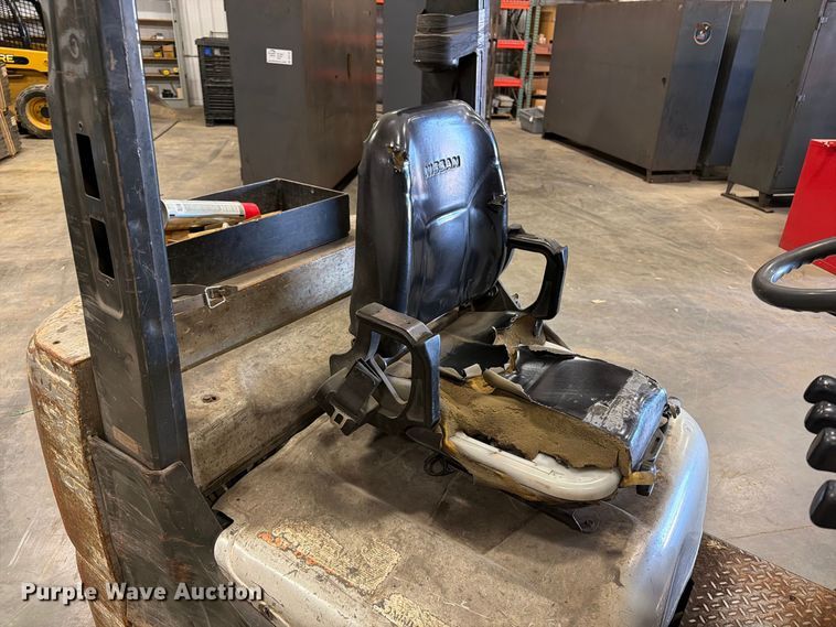 image for item DV2128 2004 Nissan MCPLO2A25JV forklift