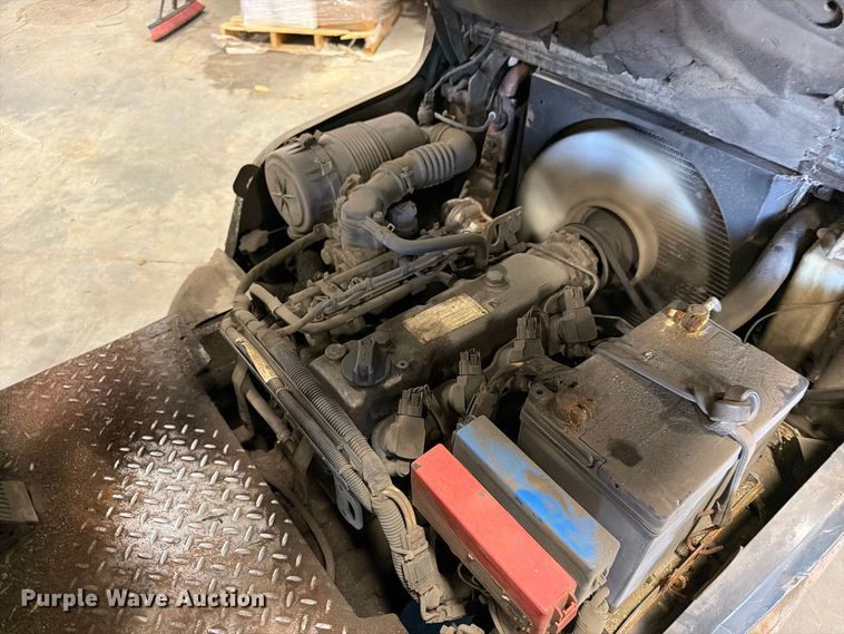 image for item DV2128 2004 Nissan MCPLO2A25JV forklift