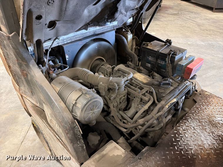 image for item DV2128 2004 Nissan MCPLO2A25JV forklift