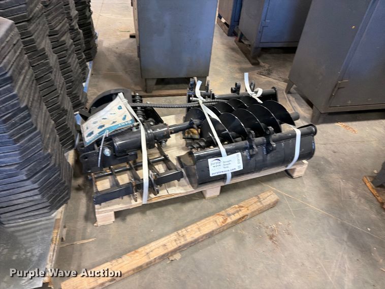image for item DV2130 Mini excavator attachments