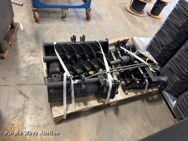 image for item DV2130 Mini excavator attachments