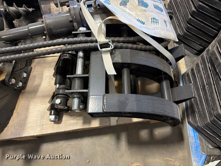 image for item DV2130 Mini excavator attachments