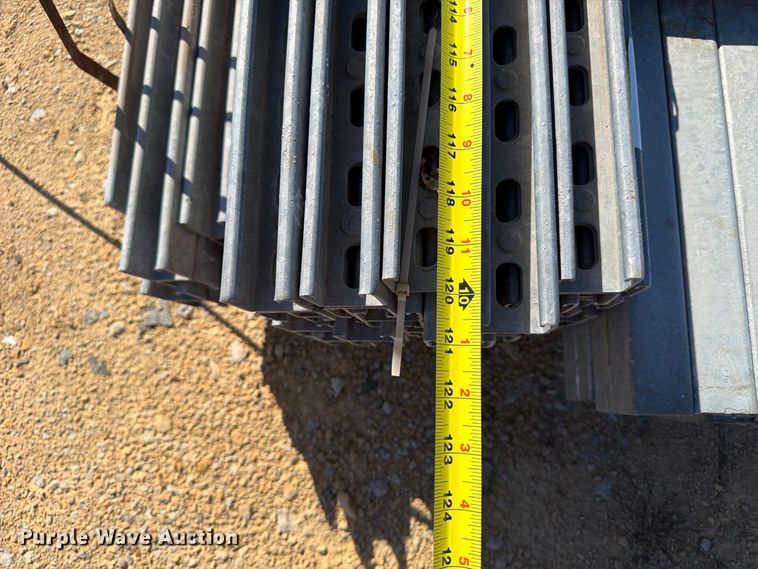 image for item DV2133 Uni strut