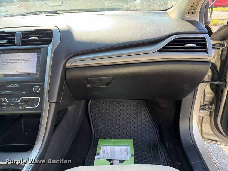 image for item DV7406 2019 Ford Fusion 