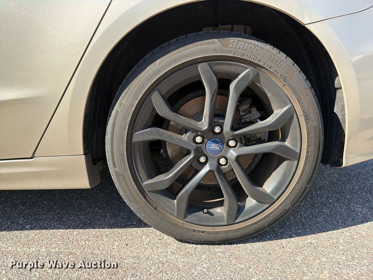 image for item DV7406 2019 Ford Fusion 