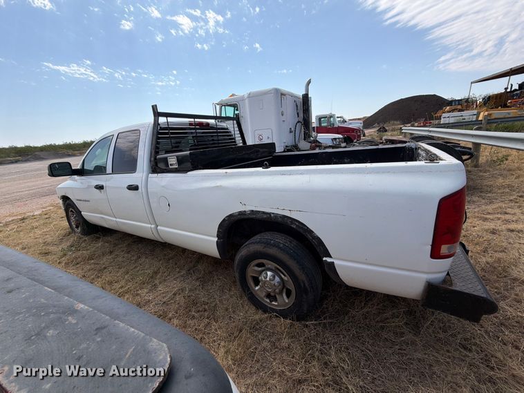 image for item DV8612 2003 Dodge Ram 2500 Crew Cab pickup truck