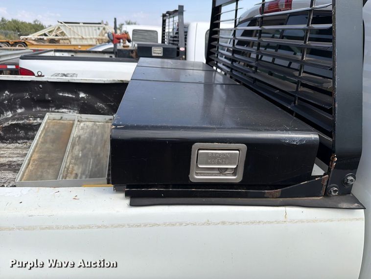 image for item DV8612 2003 Dodge Ram 2500 Crew Cab pickup truck