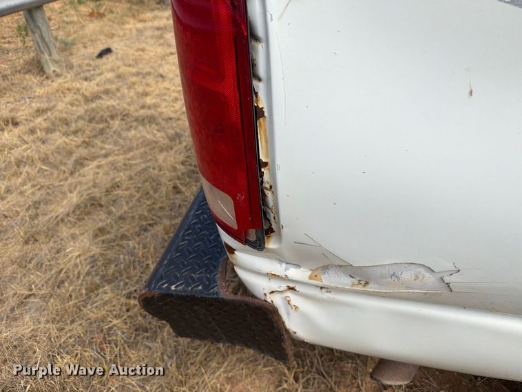 image for item DV8612 2003 Dodge Ram 2500 Crew Cab pickup truck