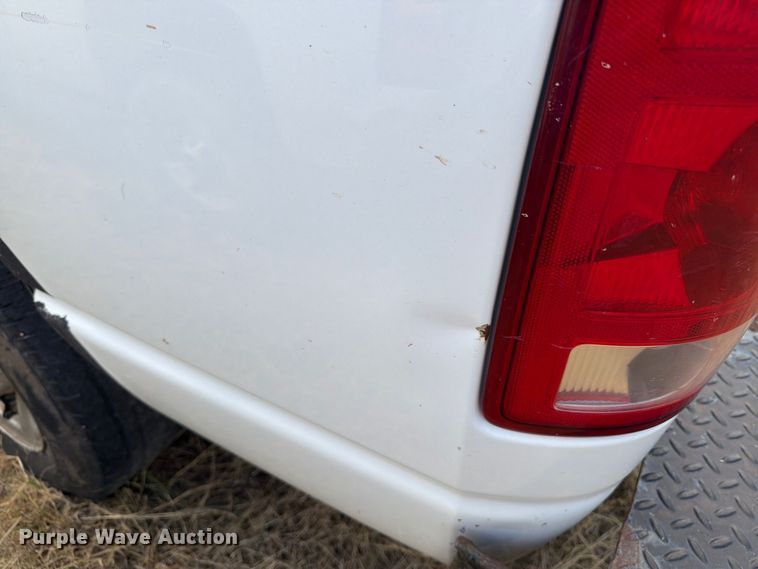 image for item DV8612 2003 Dodge Ram 2500 Crew Cab pickup truck