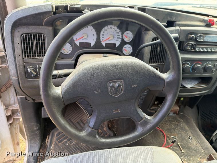 image for item DV8612 2003 Dodge Ram 2500 Crew Cab pickup truck