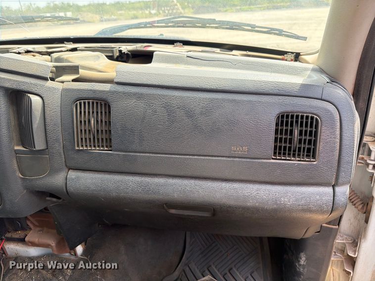 image for item DV8612 2003 Dodge Ram 2500 Crew Cab pickup truck