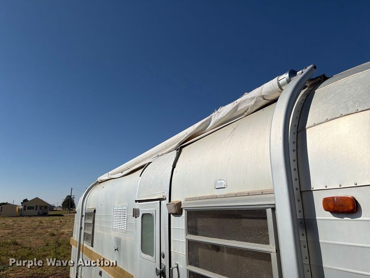 image for item DV8673 1970 Streamline Regency camper