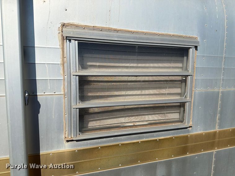 image for item DV8673 1970 Streamline Regency camper