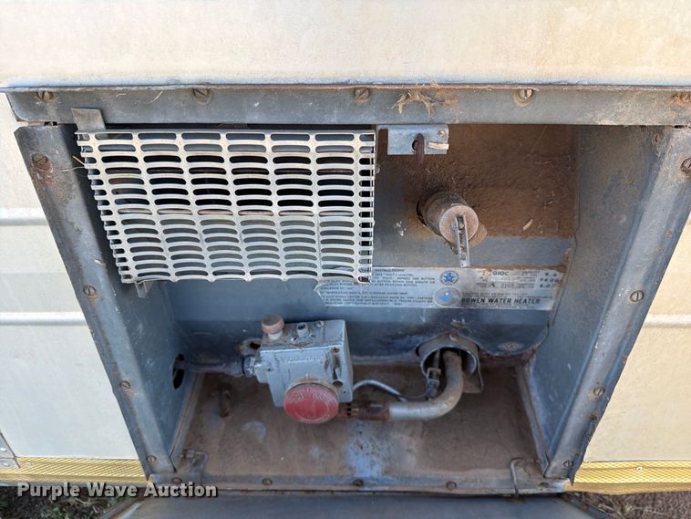 image for item DV8673 1970 Streamline Regency camper