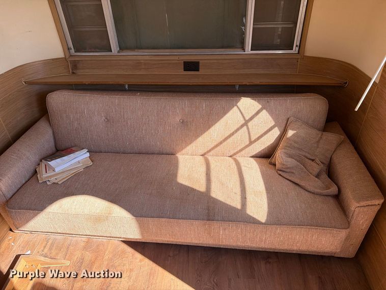 image for item DV8673 1970 Streamline Regency camper