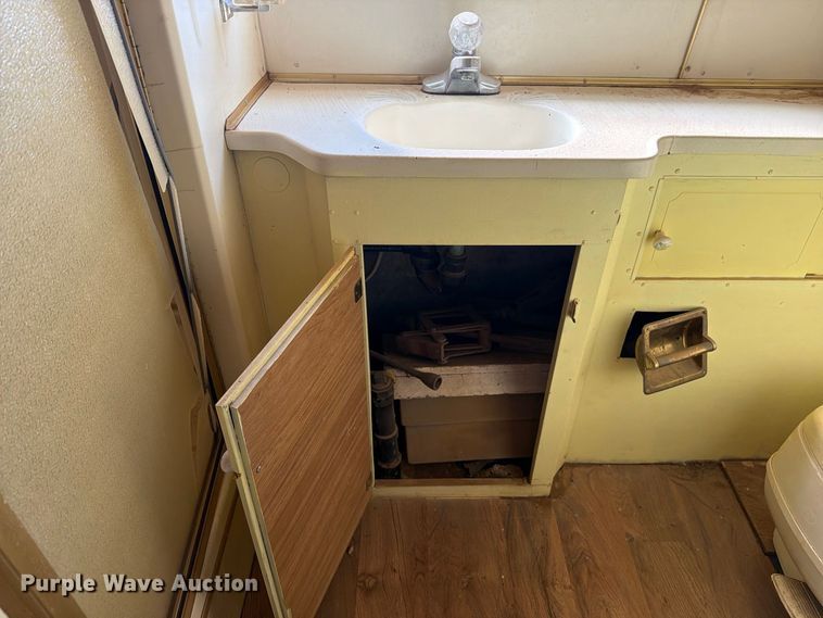 image for item DV8673 1970 Streamline Regency camper
