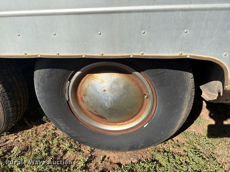 image for item DV8673 1970 Streamline Regency camper