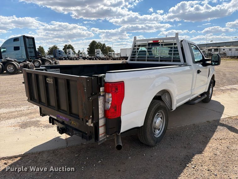 image for item DV8737 2021 Ford F-250 pickup truck