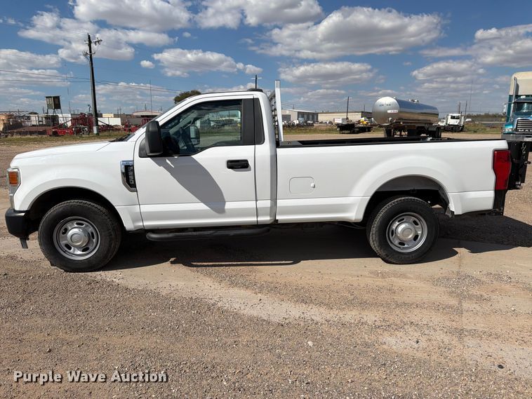 image for item DV8737 2021 Ford F-250 pickup truck