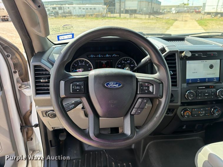 image for item DV8737 2021 Ford F-250 pickup truck