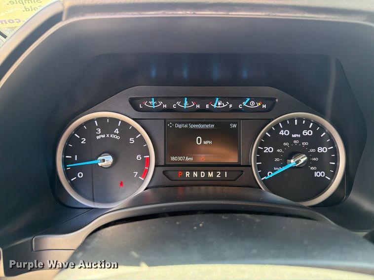 image for item DV8737 2021 Ford F-250 pickup truck
