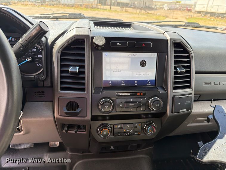 image for item DV8737 2021 Ford F-250 pickup truck