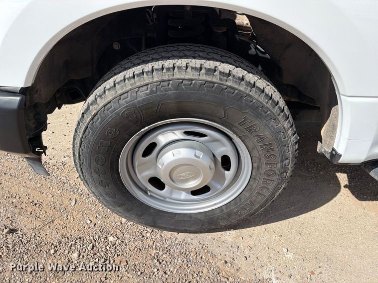 image for item DV8737 2021 Ford F-250 pickup truck