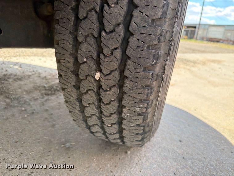 image for item DV8737 2021 Ford F-250 pickup truck