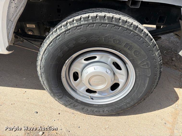 image for item DV8737 2021 Ford F-250 pickup truck