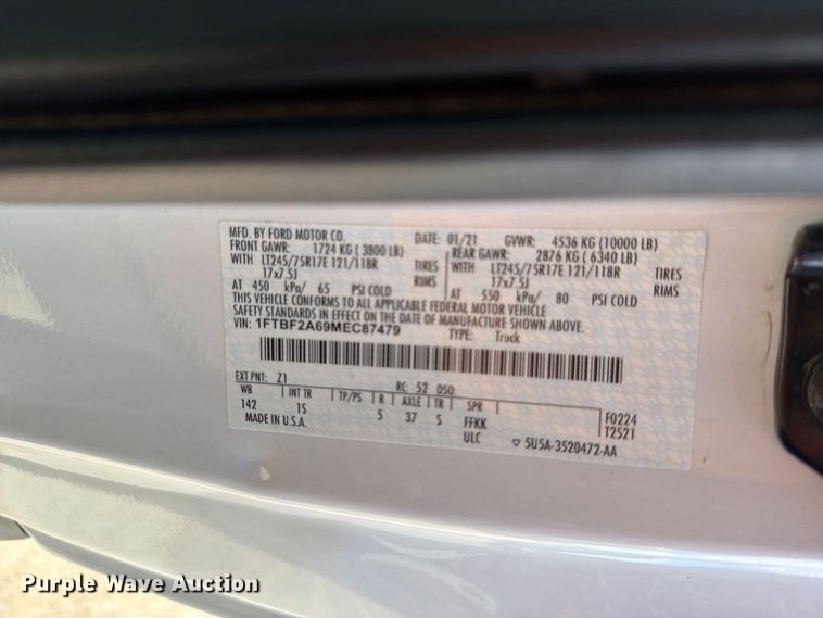 image for item DV8737 2021 Ford F-250 pickup truck