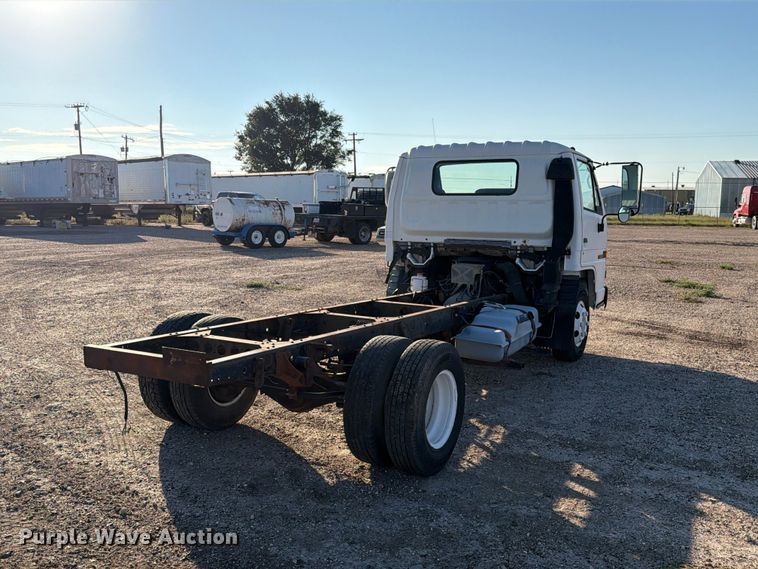 image for item DV8743 1994 Chevrolet Tiltmaster W4 truck cab and chassis