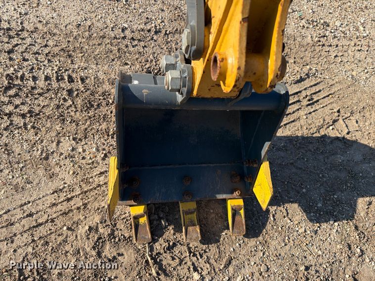 image for item DV8745 AGT industrial H12 mini excavator