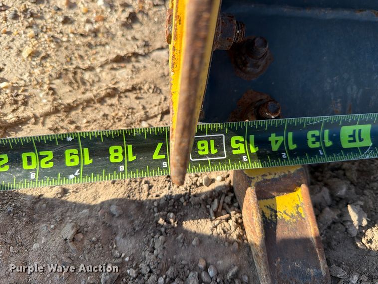 image for item DV8745 AGT industrial H12 mini excavator