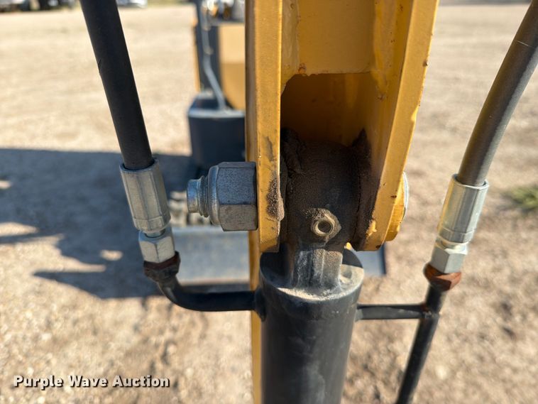 image for item DV8745 AGT industrial H12 mini excavator