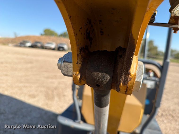 image for item DV8745 AGT industrial H12 mini excavator