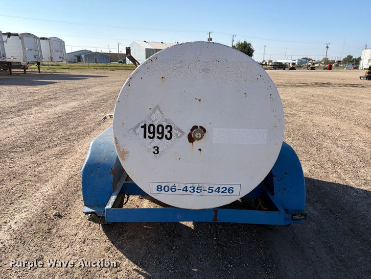 image for item DV8746 fuel trailer
