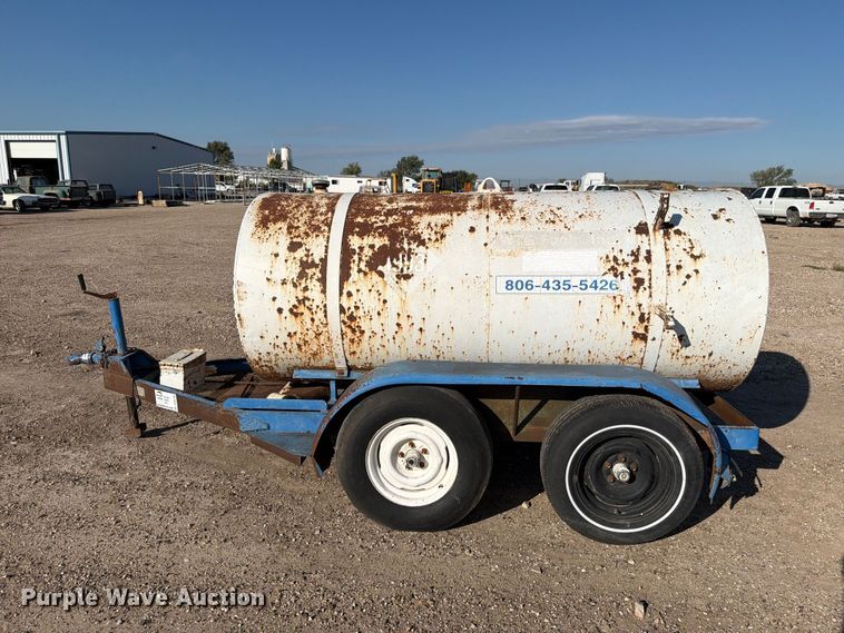 image for item DV8746 fuel trailer